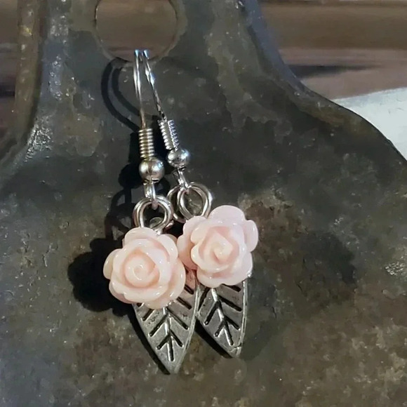 Handcrafted Antique Silver Leaf Light Pink Lucite Rose Dangle Earrings - Picture 4 of 8